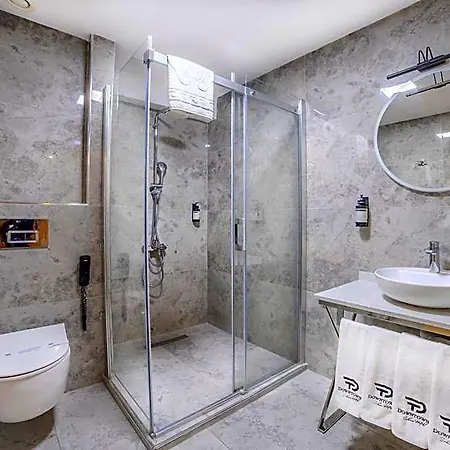 Hotel Downtown Sirkeci 3*