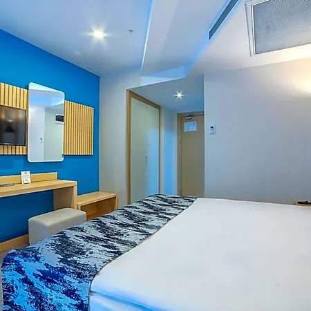 Downtown Sirkeci 3*