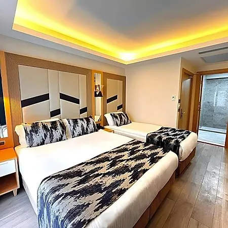 Hotel Downtown Sirkeci 3*